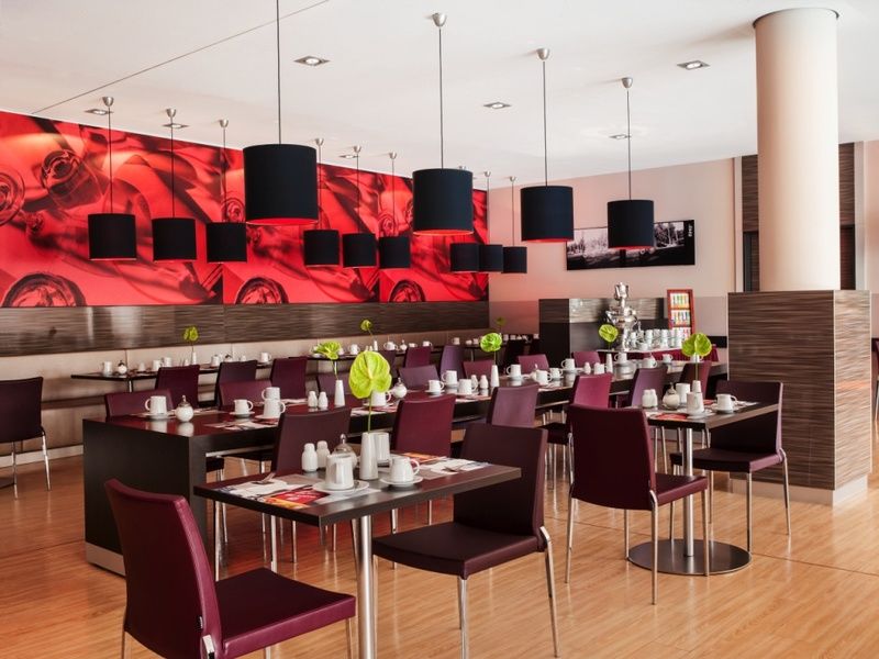 Hotel Intercityhotel 4*